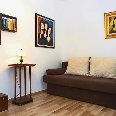 Center Apartment